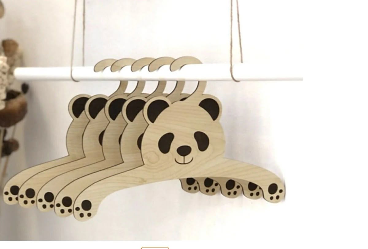 علاقات ملابس بيبي